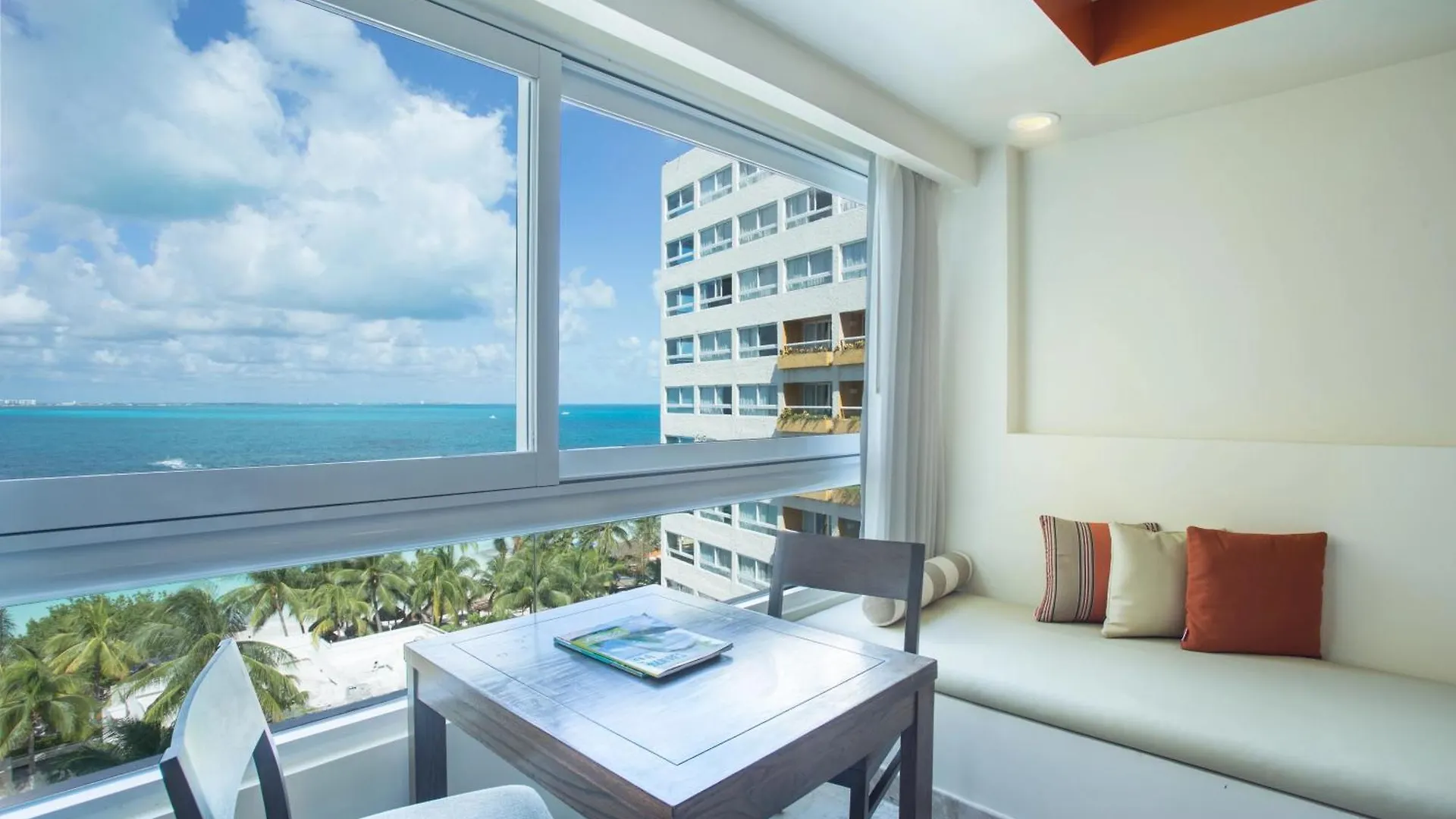 ****  Dreams Sands Cancun Resort & Spa (Adults Only) Mexico