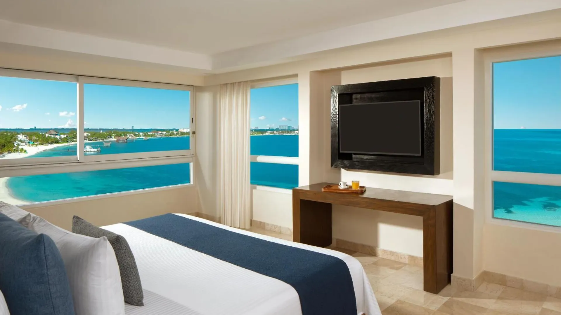 Dreams Sands Cancun Resort & Spa (Adults Only)