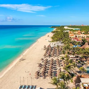 Iberostar Waves Quetzal Resort