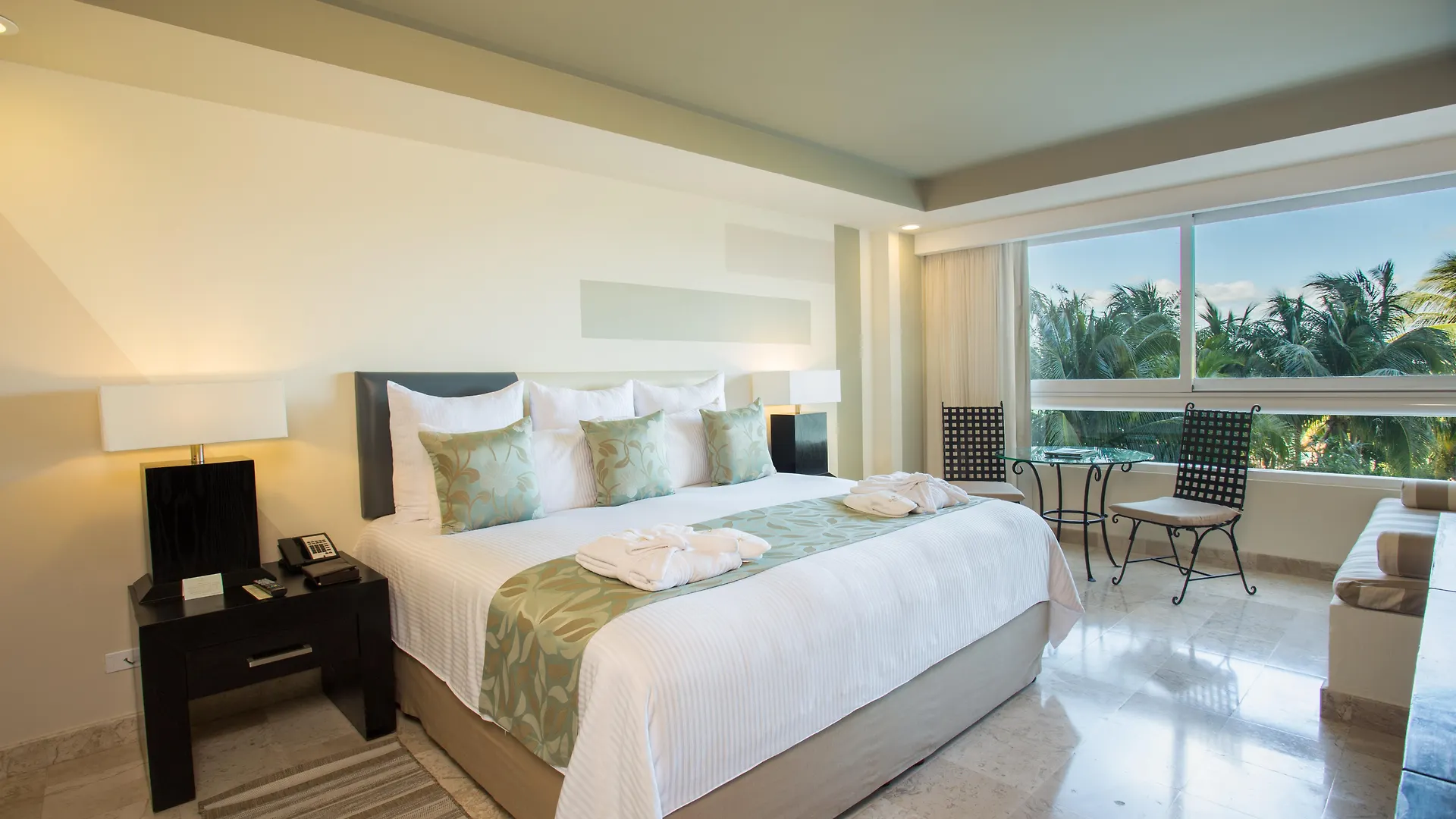 Dreams Sands Cancun Resort & Spa (Adults Only)