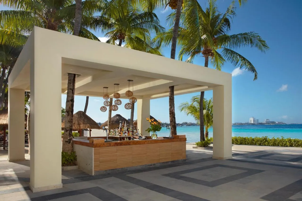Dreams Sands Cancun Resort & Spa (Adults Only)