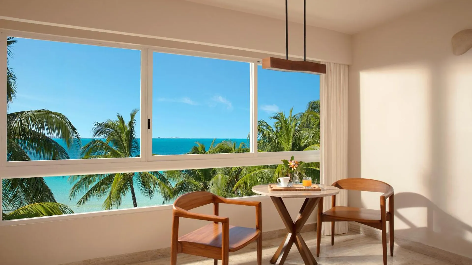 ****  Dreams Sands Cancun Resort & Spa (Adults Only) Mexico
