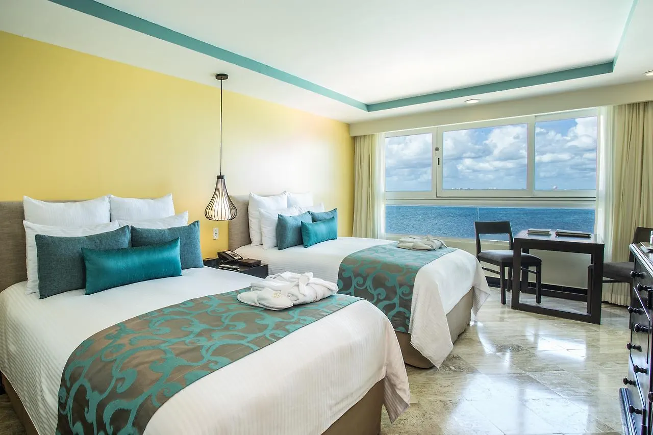Dreams Sands Cancun Resort & Spa (Adults Only)